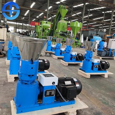 ارتفاع معدل تشكيل الحبيبات 11kw 300kg / H آلة مطحنة بيليه الكتلة الحيوية