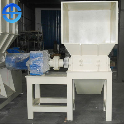 22 KW المزدوج شافت تقطيعه خرده المعادن آلة التقطيع PLC التحكم أقل الغبار