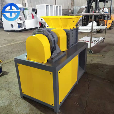 50R / Min 700kg / H 800kg / H Scrap Dual Shaft Shredder للمعادن