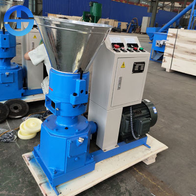 7.5kw محرك كهربائي يحركها الكتلة الحيوية بيليه آلة 200 كجم / ساعة 300 كجم / ساعة