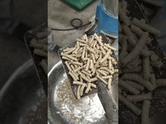 مطحنة حبيبات نشارة الخشب المسطحة للكتلة الحيوية 800 كجم/ساعة 1000 كجم/ساعة